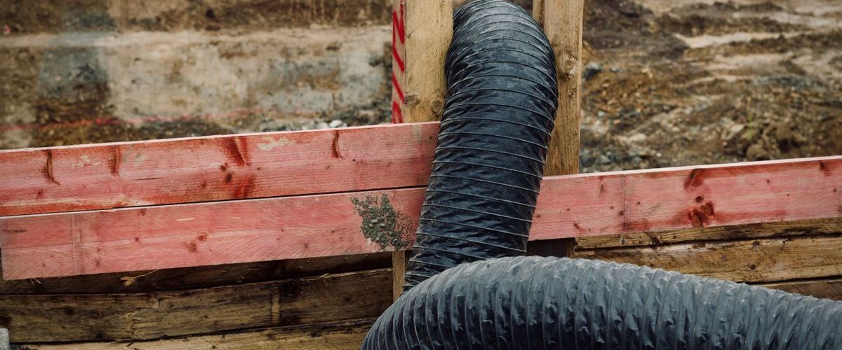 Flexible HVAC duct reinforced with flex duct scrim